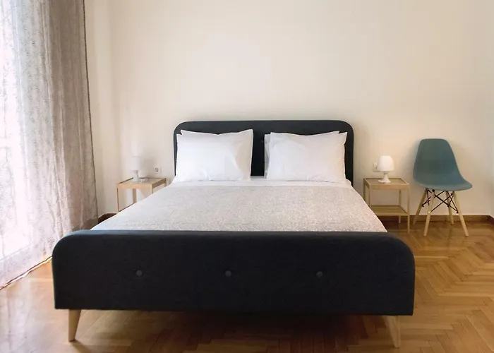 Pnyka Apartment 2