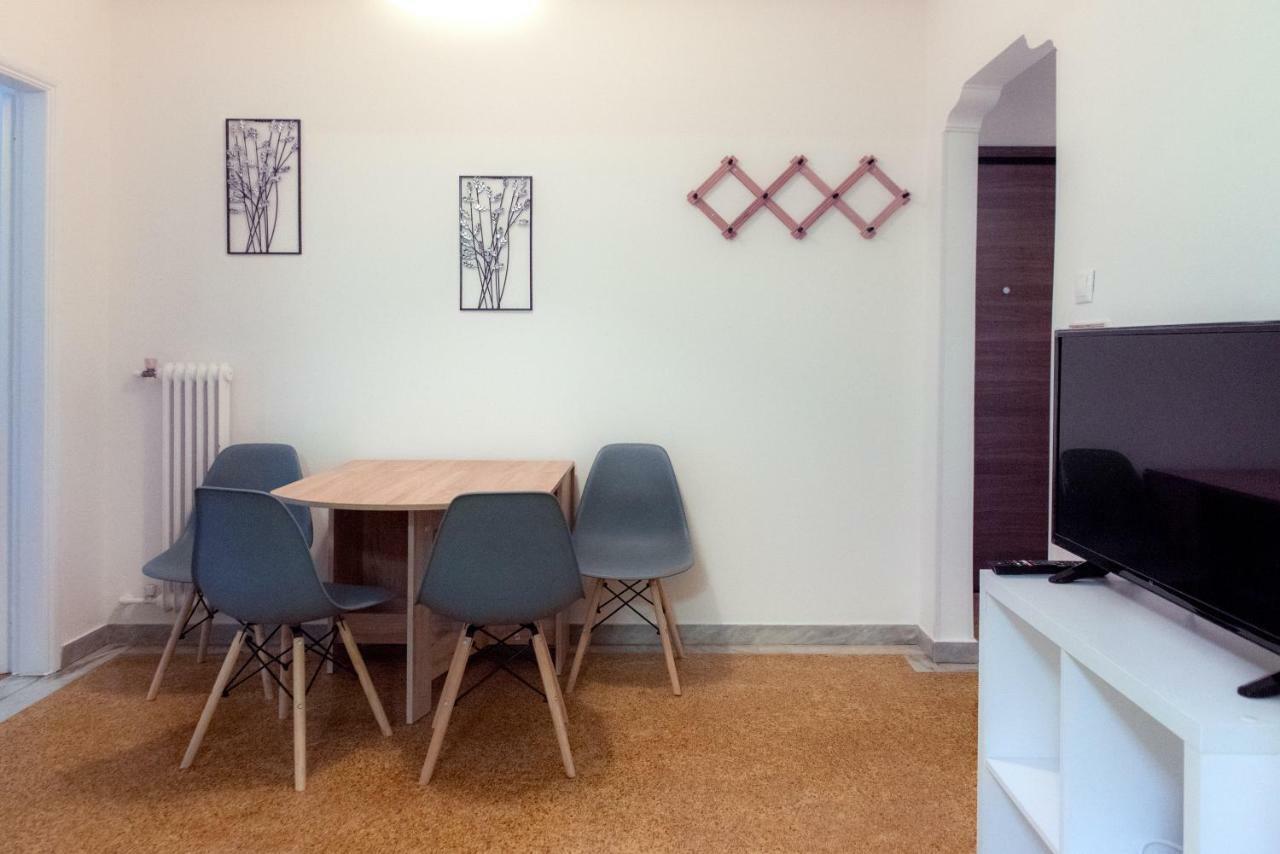 Pnyka 2 Apartment *